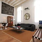 Apartment Design Loft, 400M From Rialto\'S Bridge