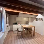 Venexiana Suite