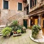 Moretta Apartment