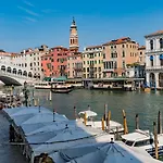 Ca\' Fornoni Grand Canal