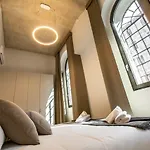 Elegant Fornasa Vecia, Canal View With A Beautiful Garden R&R