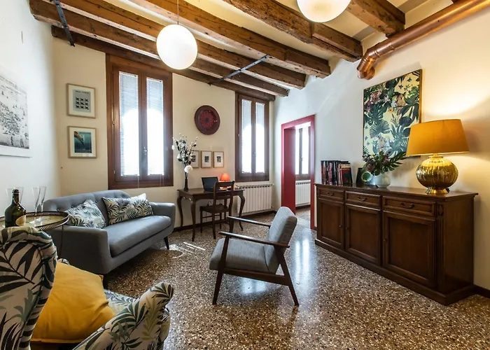 Riva De Biasio Charming Apartment R&R