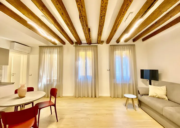 Suite House New Apartments Wi Fi Venice Island
