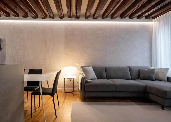 Sant\'Angelo Apartment By Wonderful Italy