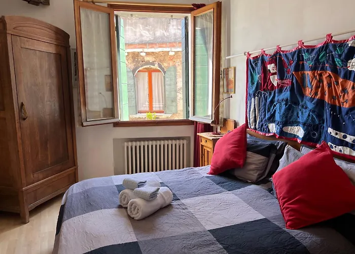Ai Miracoli Apartment