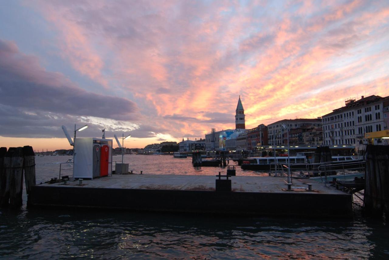 Affittacamere Sottopiano - Comfort In The Center Venezia