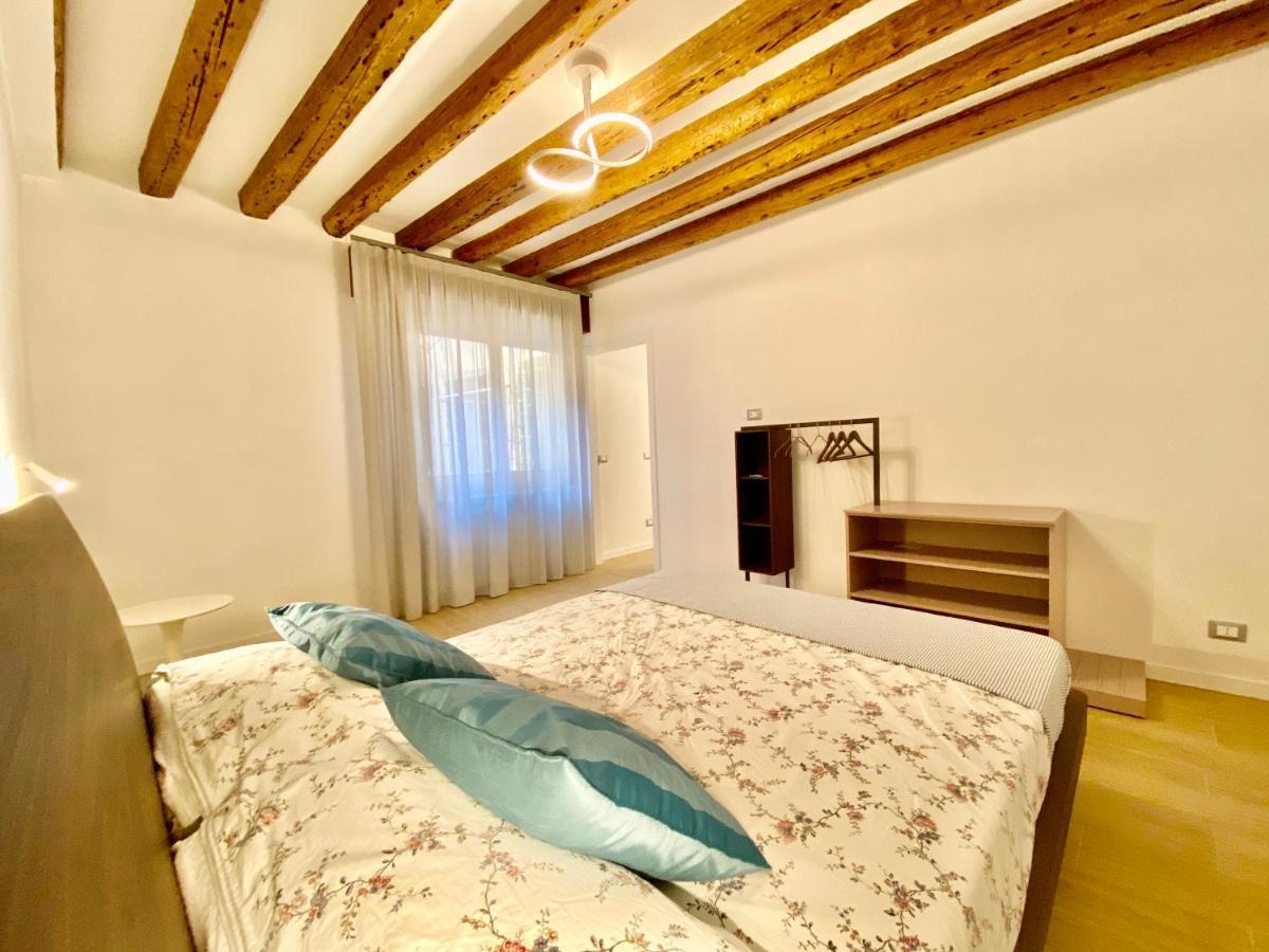 Aparthotel House New Wi Fi Island