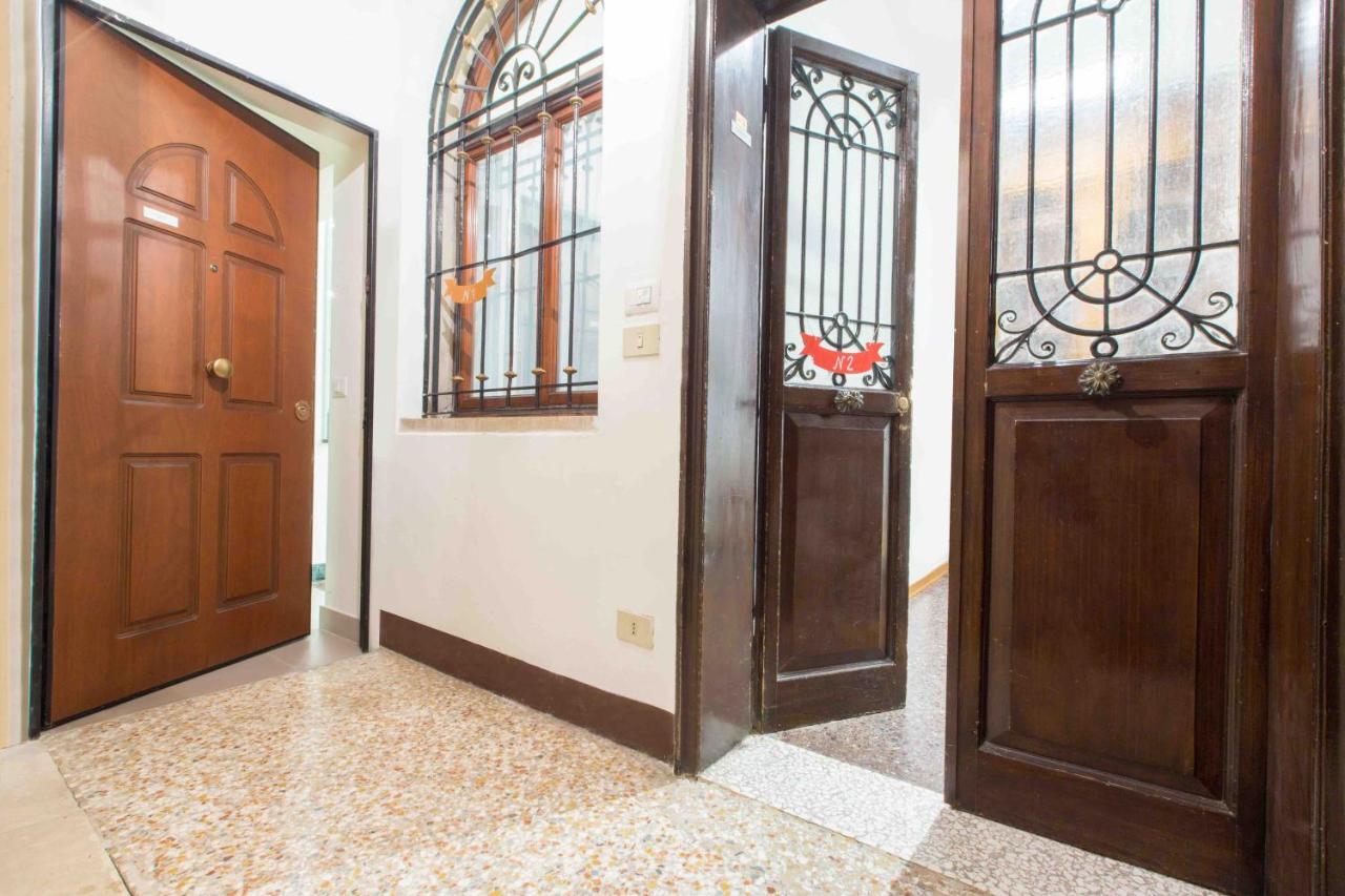 Ca Grimani Double Apartment: Private Terrace And Stunning View Venise