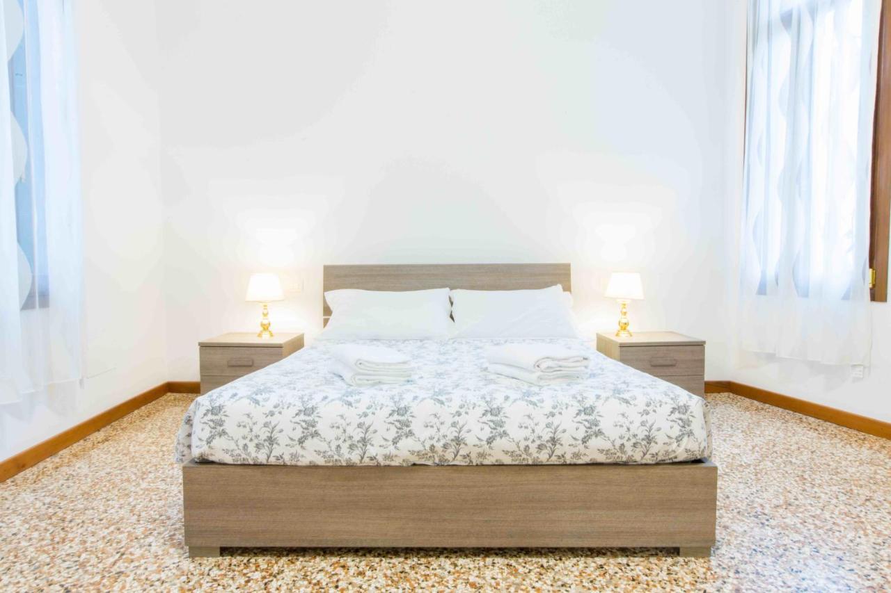 Ca Cicogna Air Conditioning And Fast Wifi, Location *
