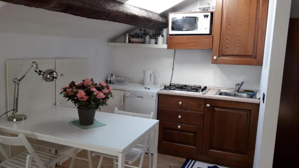 Cozy Attico Dei Furlani Up 4 Persons, Wifi&a/c * Venezia