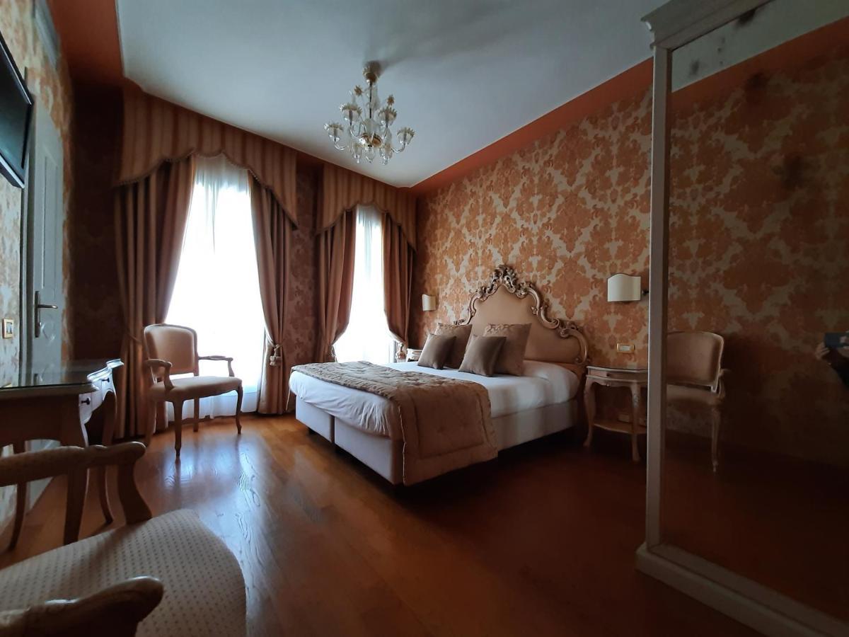 Murano Palace Bed & Breakfast 3*