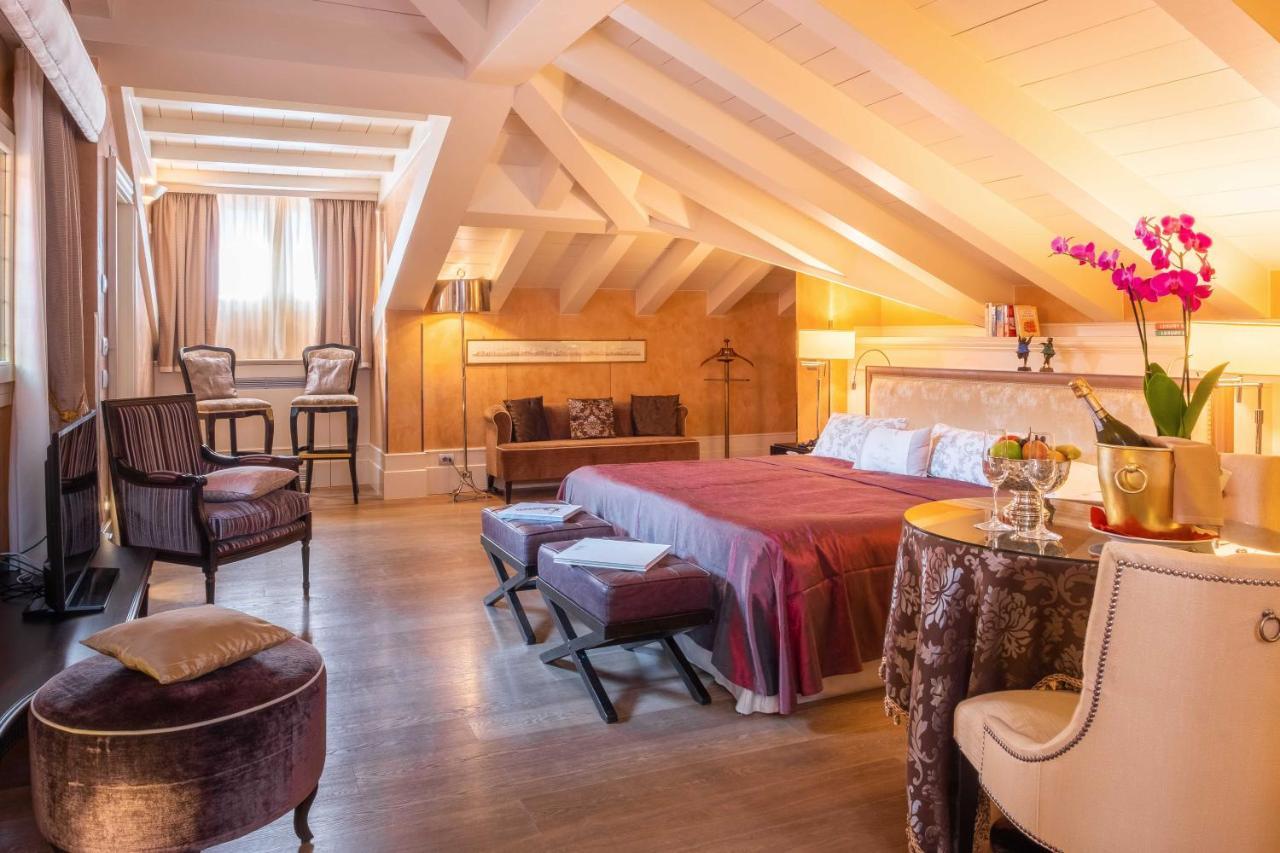 Moresco Hotel 4*