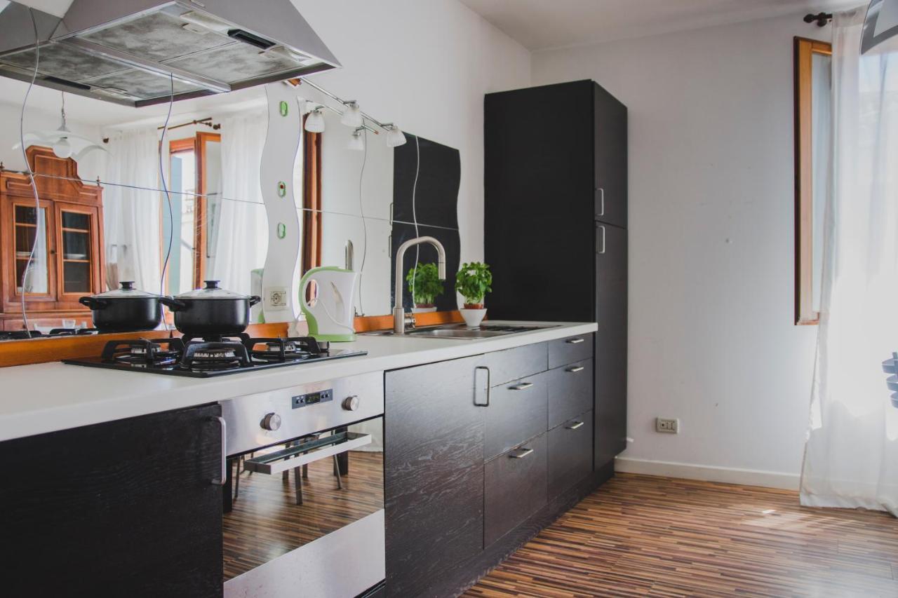 Apartment Ca Giardini In Biennale By Bricola Venedig