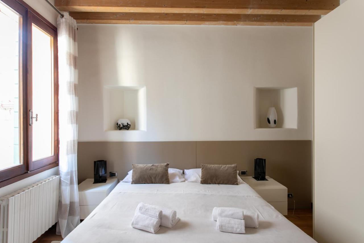 Calle Teatro Vecchio - Apartment Venice