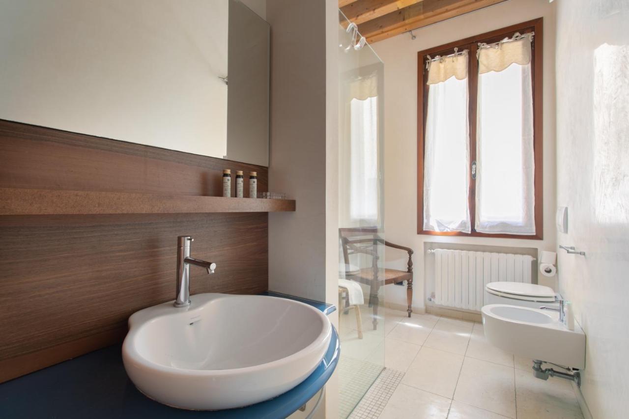 Calle Teatro Vecchio - Apartment Venice