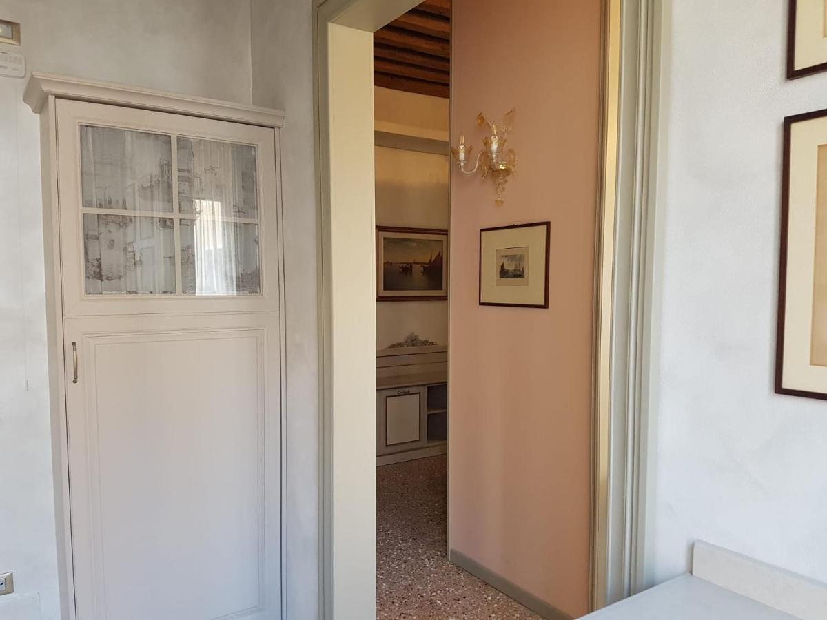 Appartement Ca' Cappello 1 With Canal View Venetië