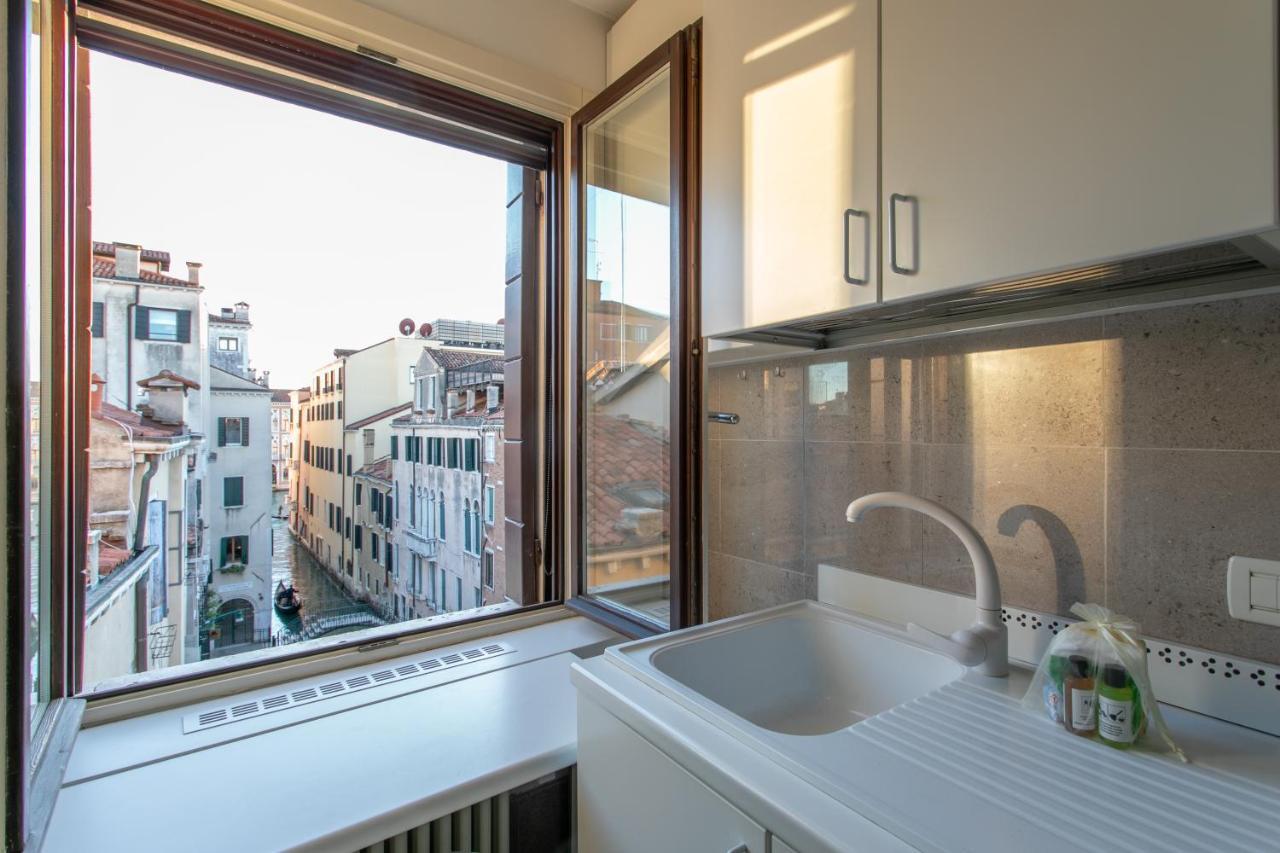 Ca' Al Giglio - Vista Canale Venetië
