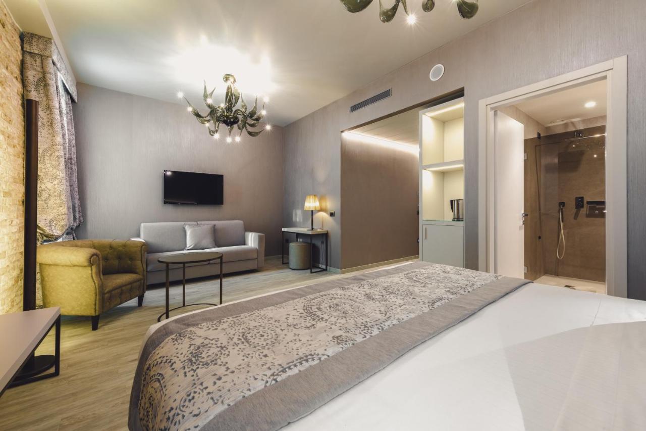 Aquarius - Ascend Collection Hotel