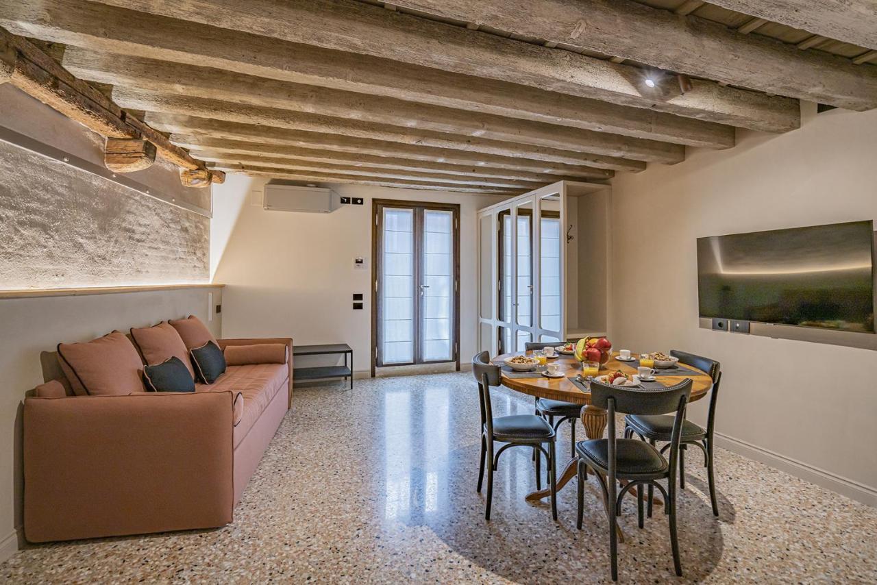 Corte Rubbi 5514 Canal View Venice