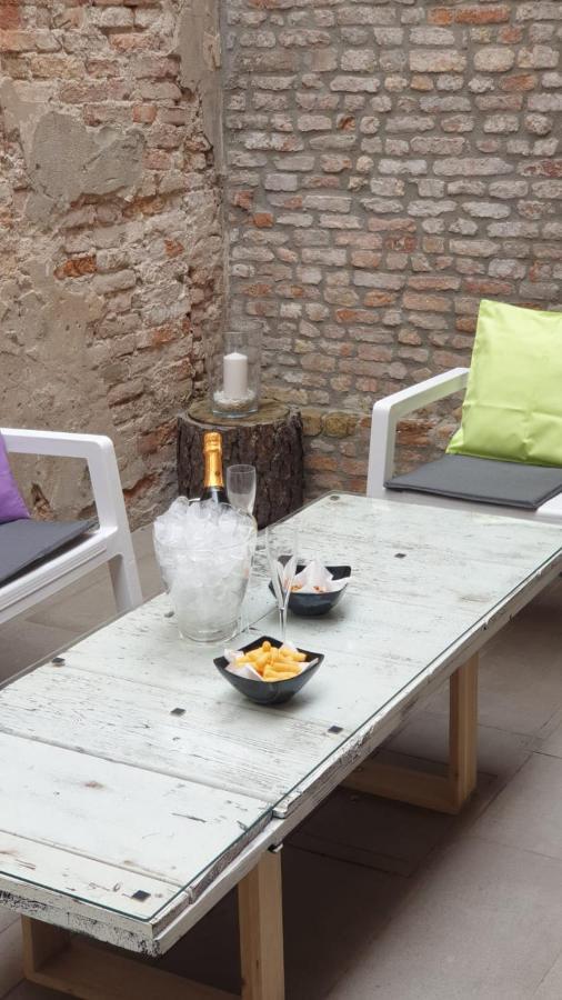 Appartamento With Private Courtyard *