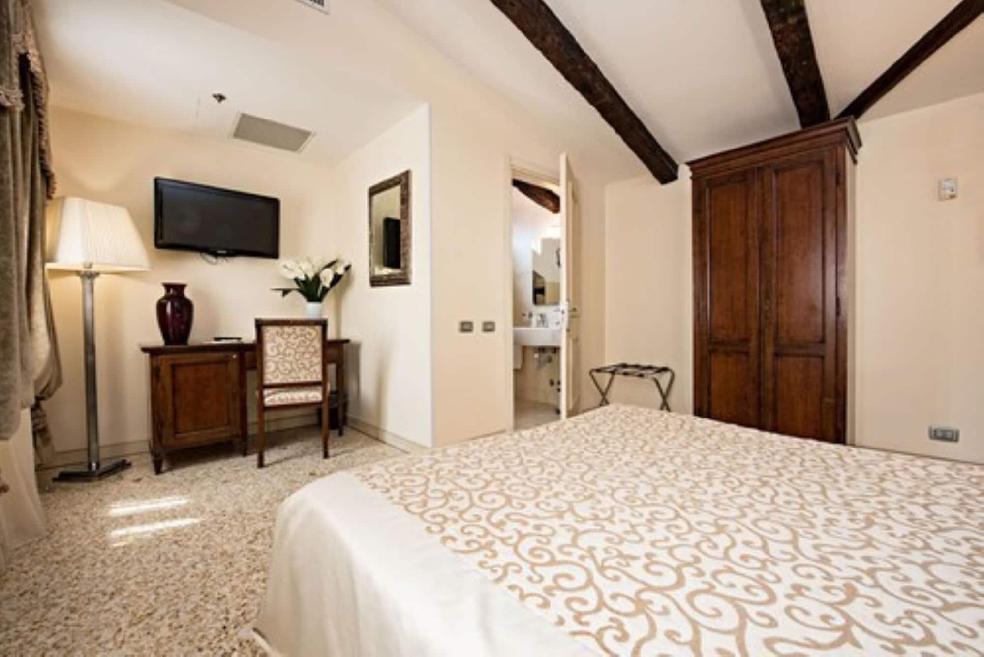 Hotel Dell'opera Venise
