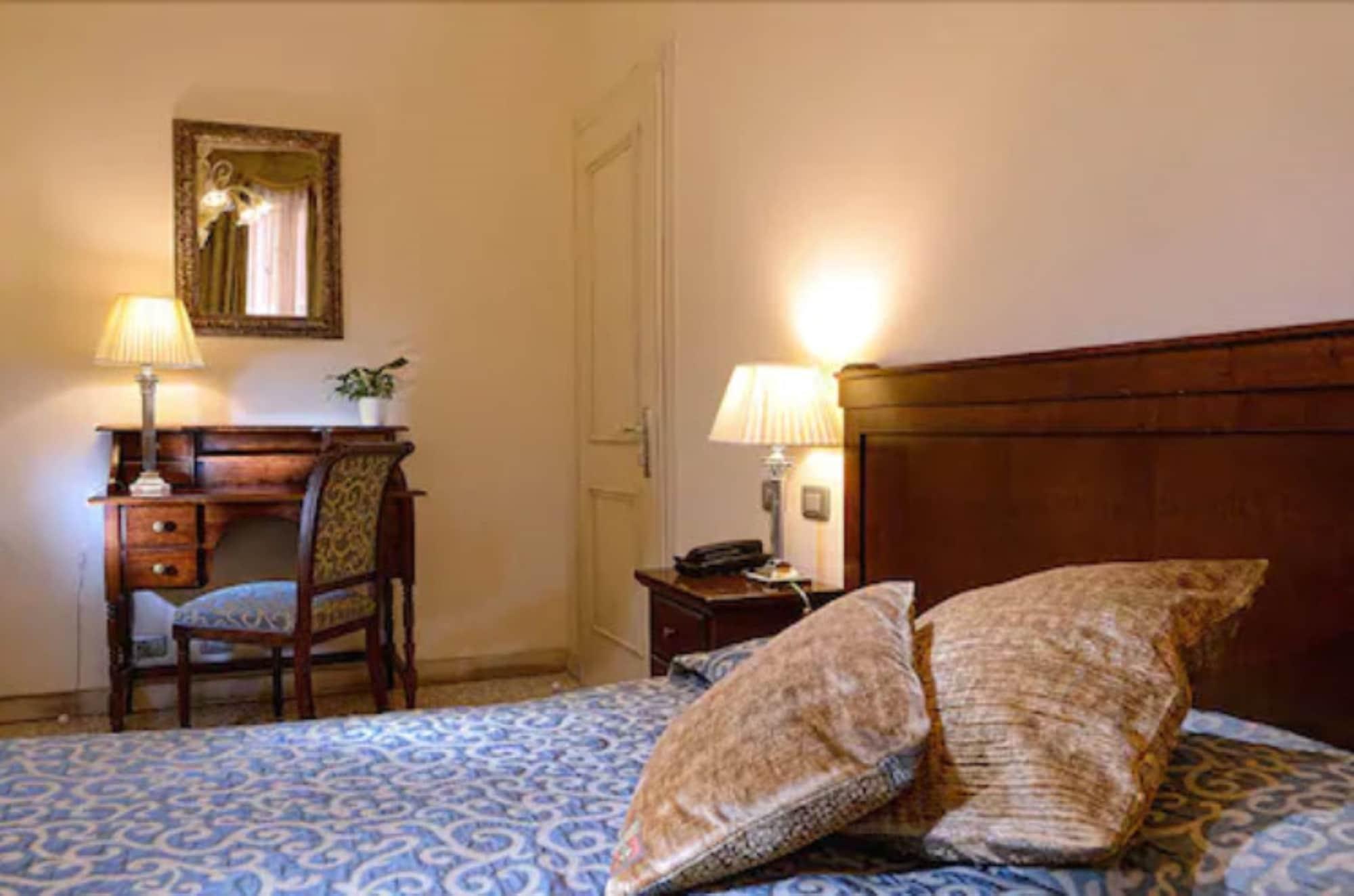 Hotel Dell'opera 3*