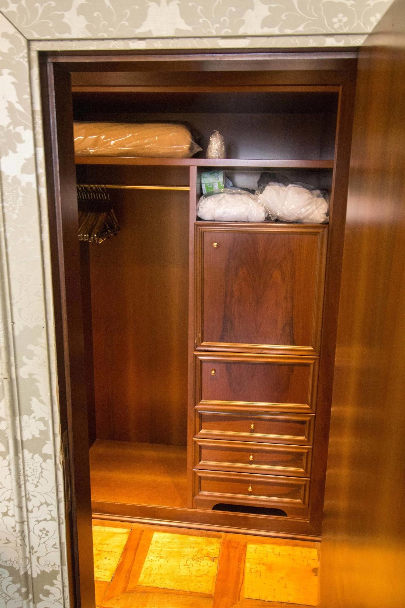 Palazzo Abadessa Hotel 4*