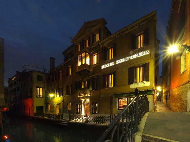 Dell'opera Venise