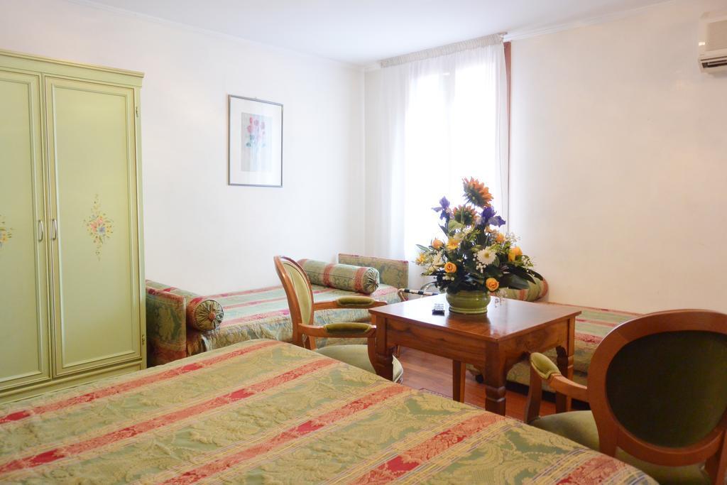 Hotel San Zulian 3*