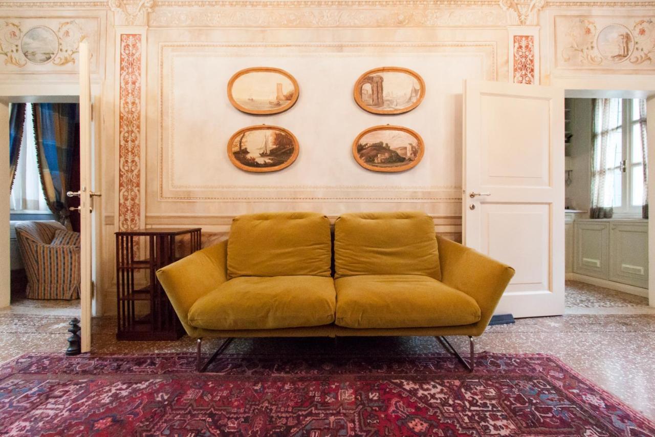 Explore From A Sophisticated Hideaway In San Polo Appartamento