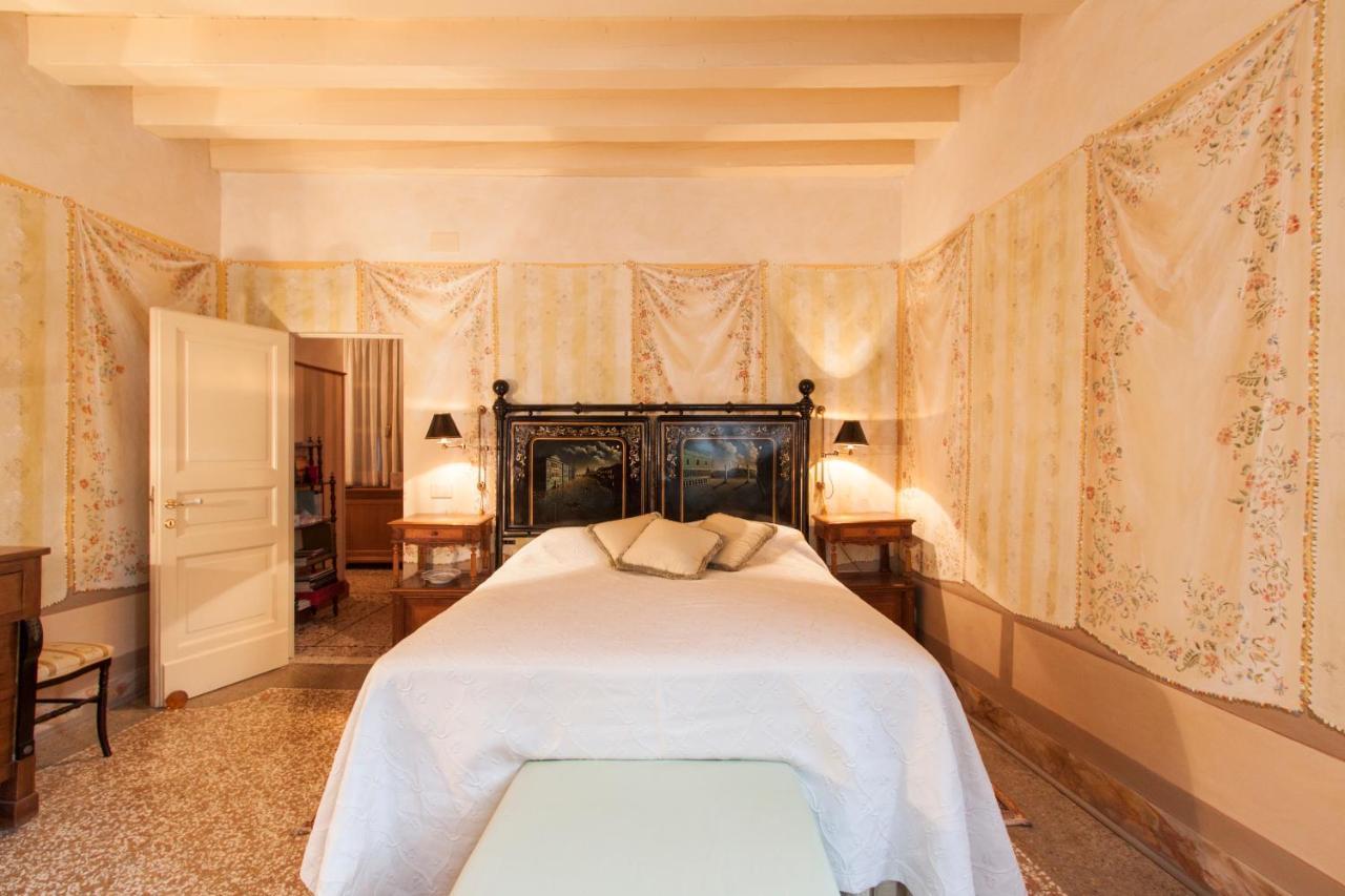 Explore From A Sophisticated Hideaway In San Polo Appartamento