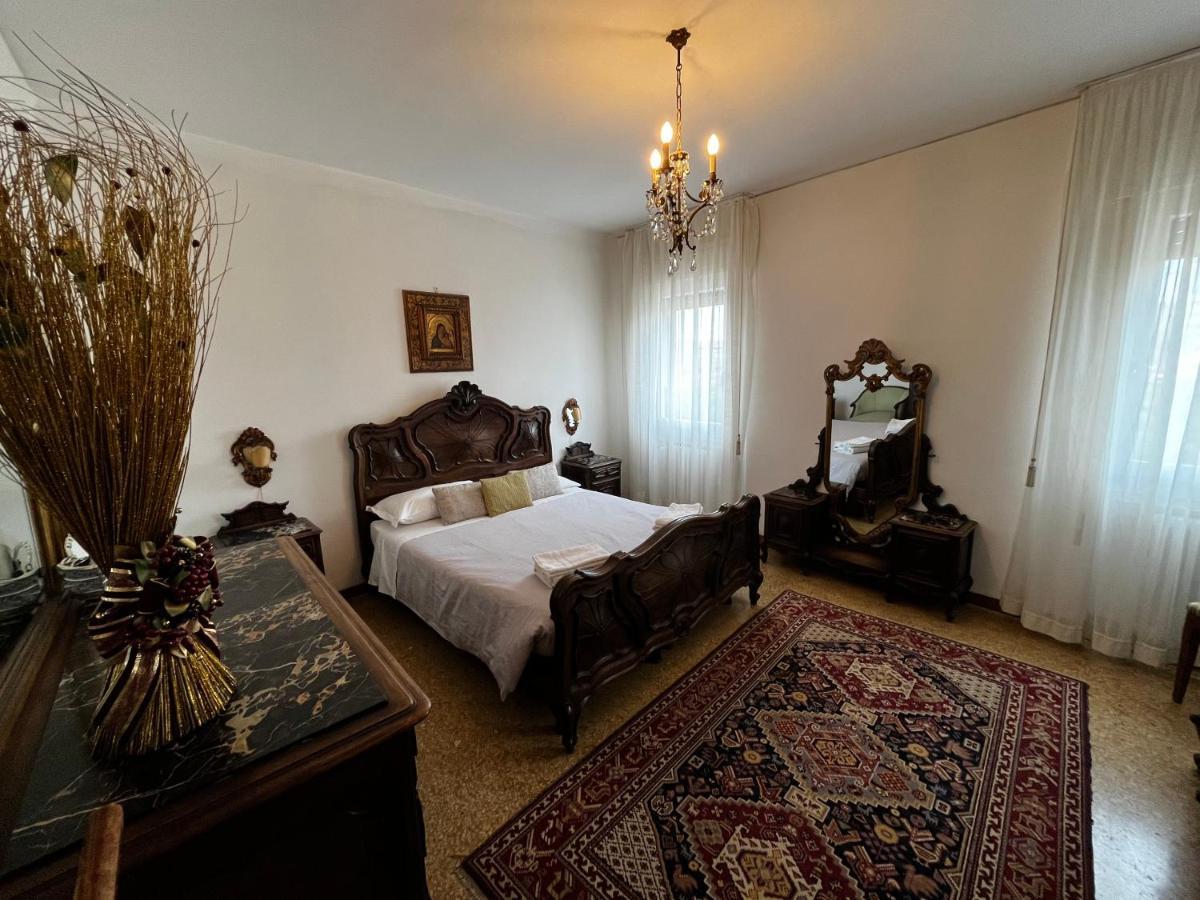 Appartement Ca Susanna Near Train Station