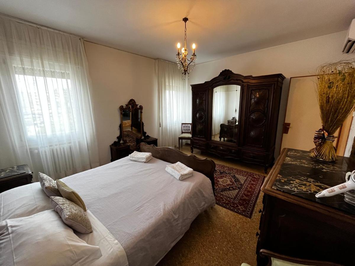 Appartement Ca Susanna Near Train Station *