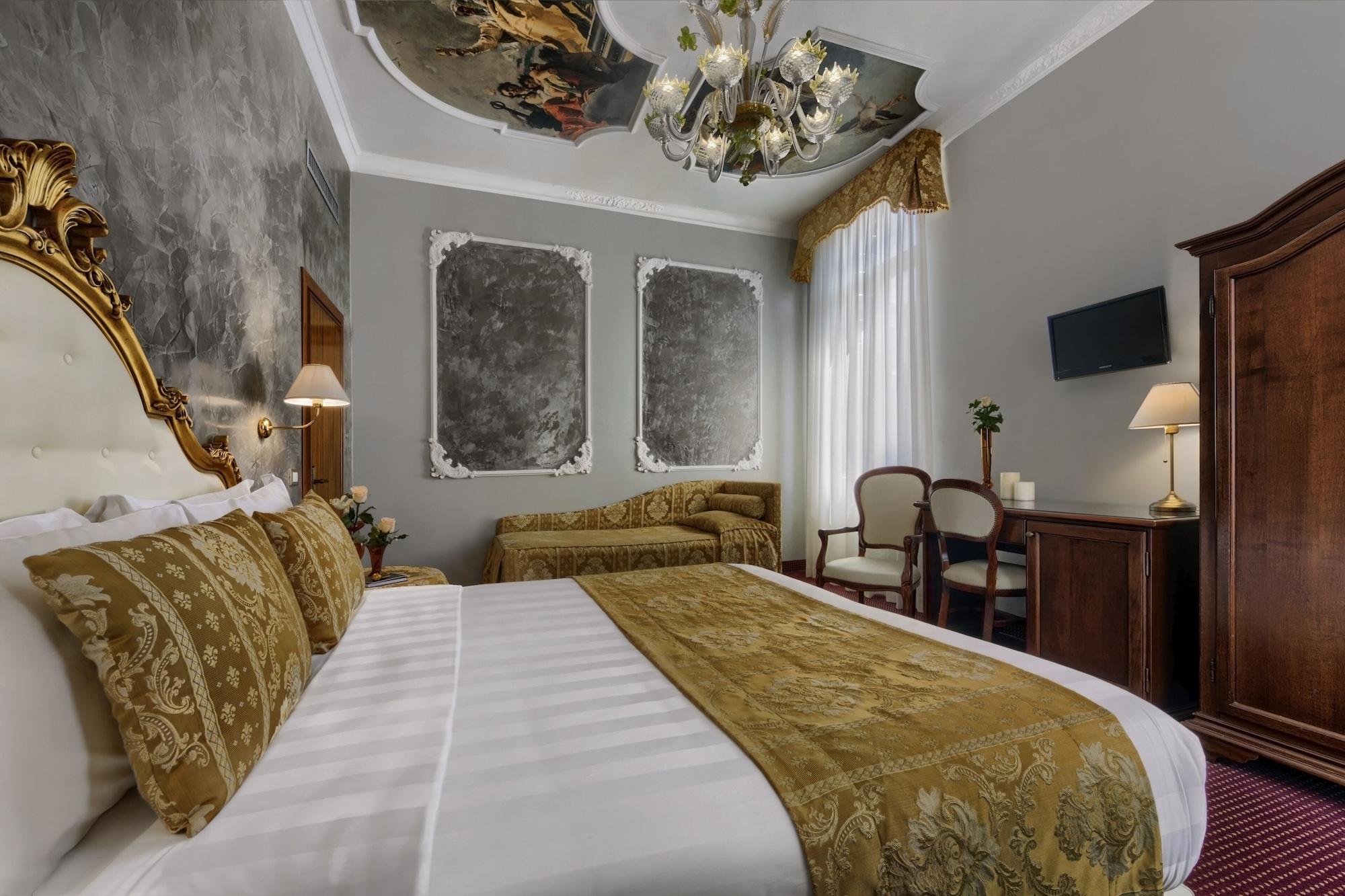 Hotel Pausania 3*
