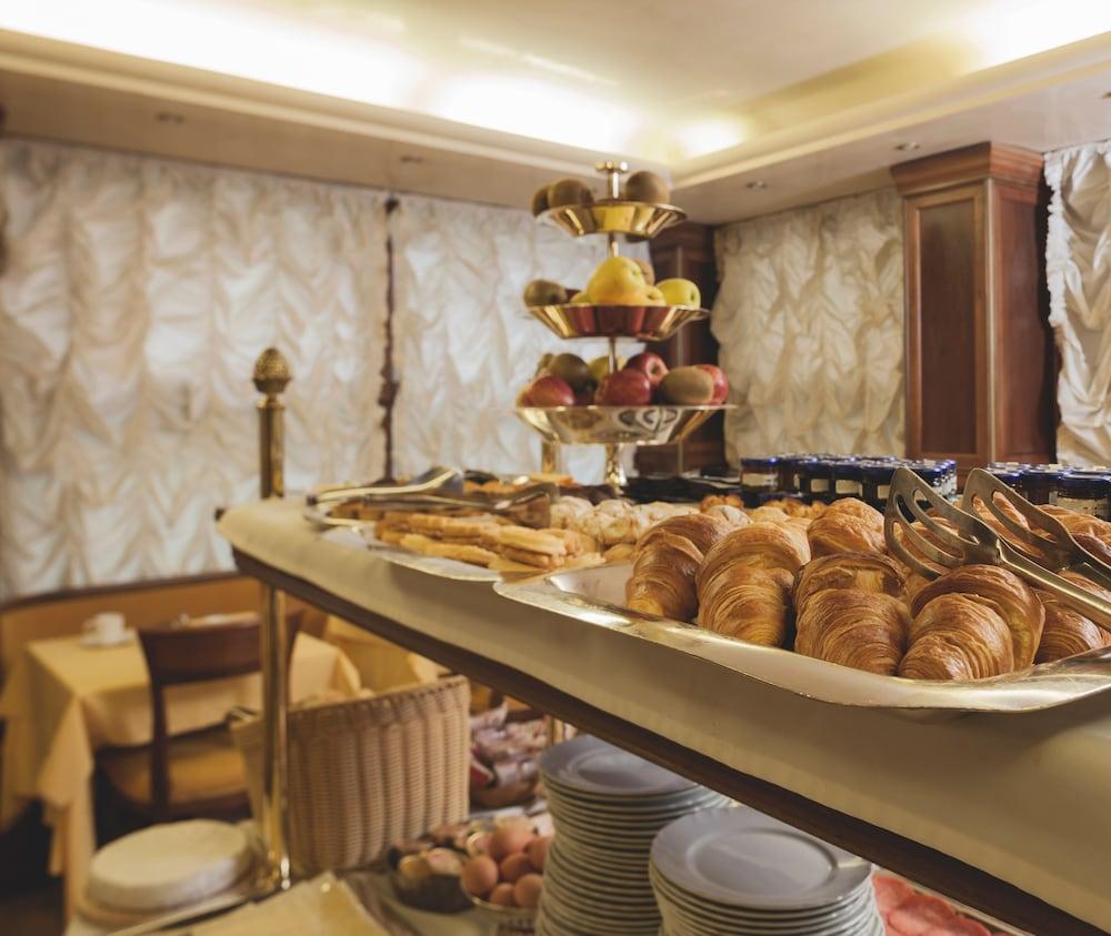 Hotel Kette 4*