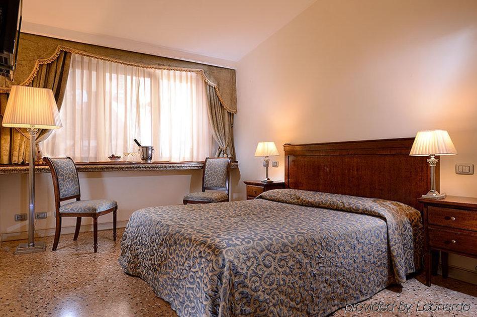 Dell'opera Hotel Venise