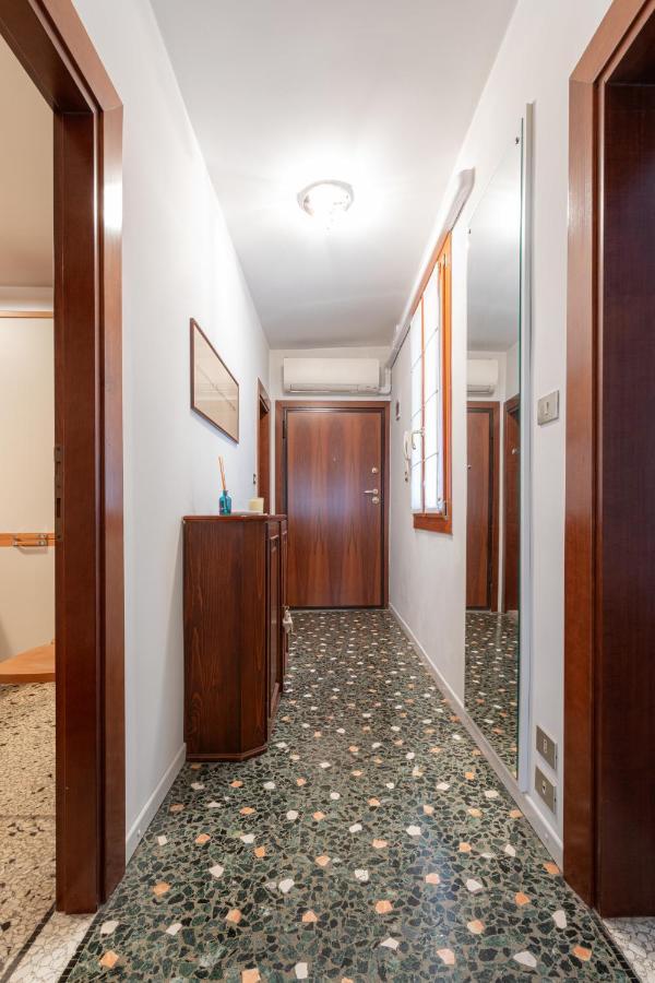 Canale View - S. Agostino Apartment
