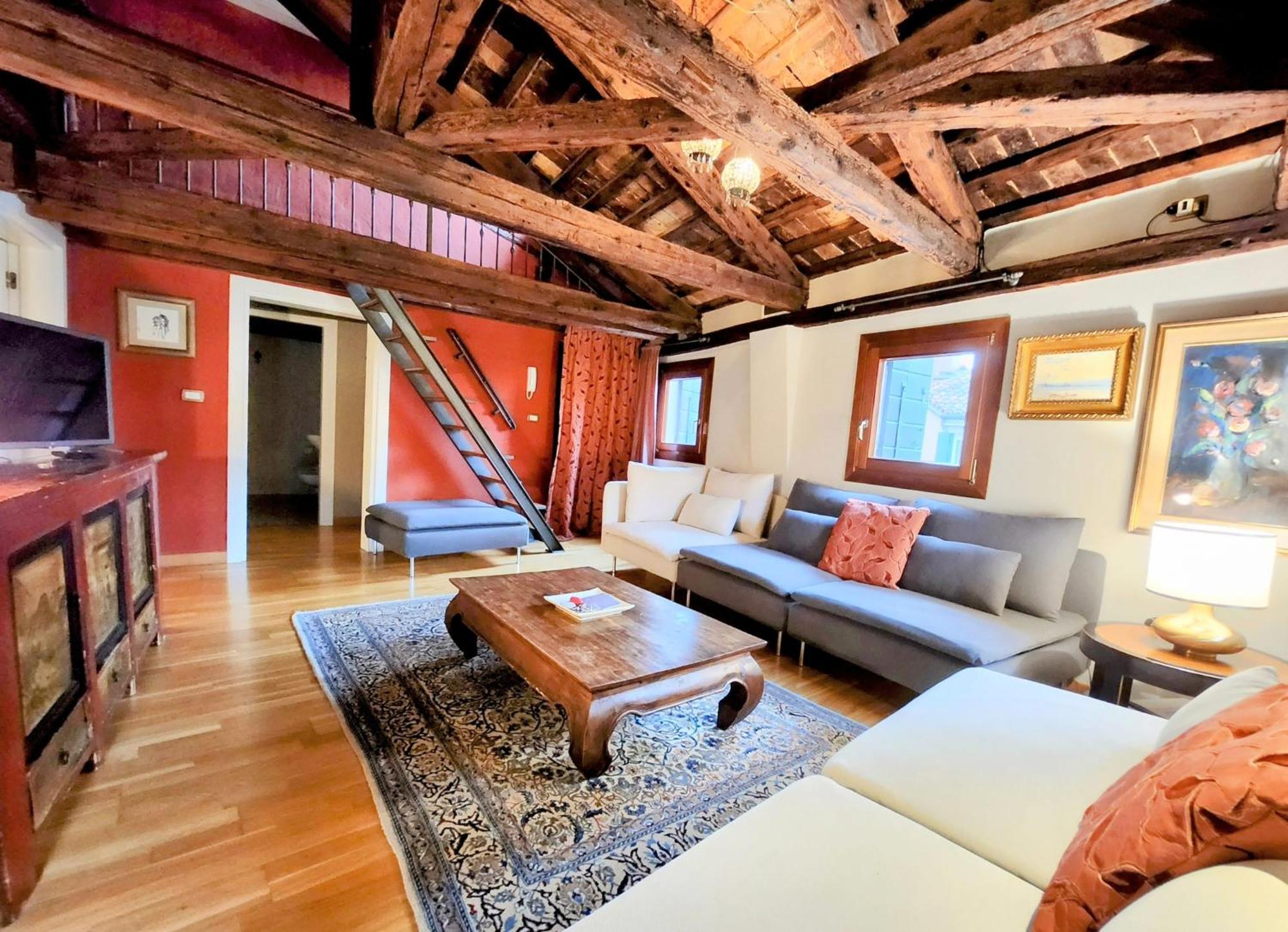 Appartamento Casanova Penthouse In The Heart Of *