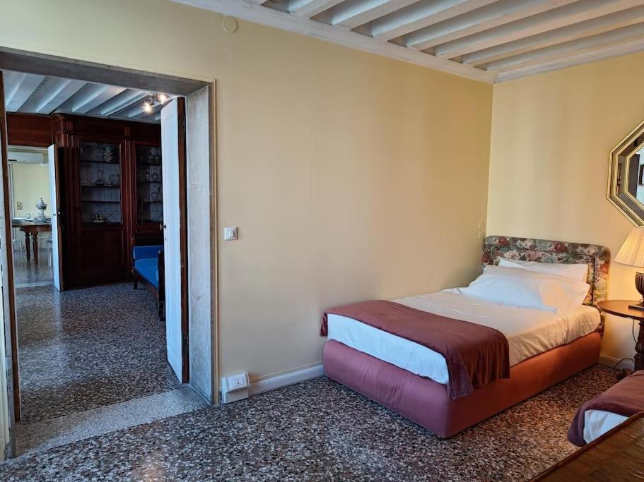 Apartment Palazzo Querini Accademia Venice