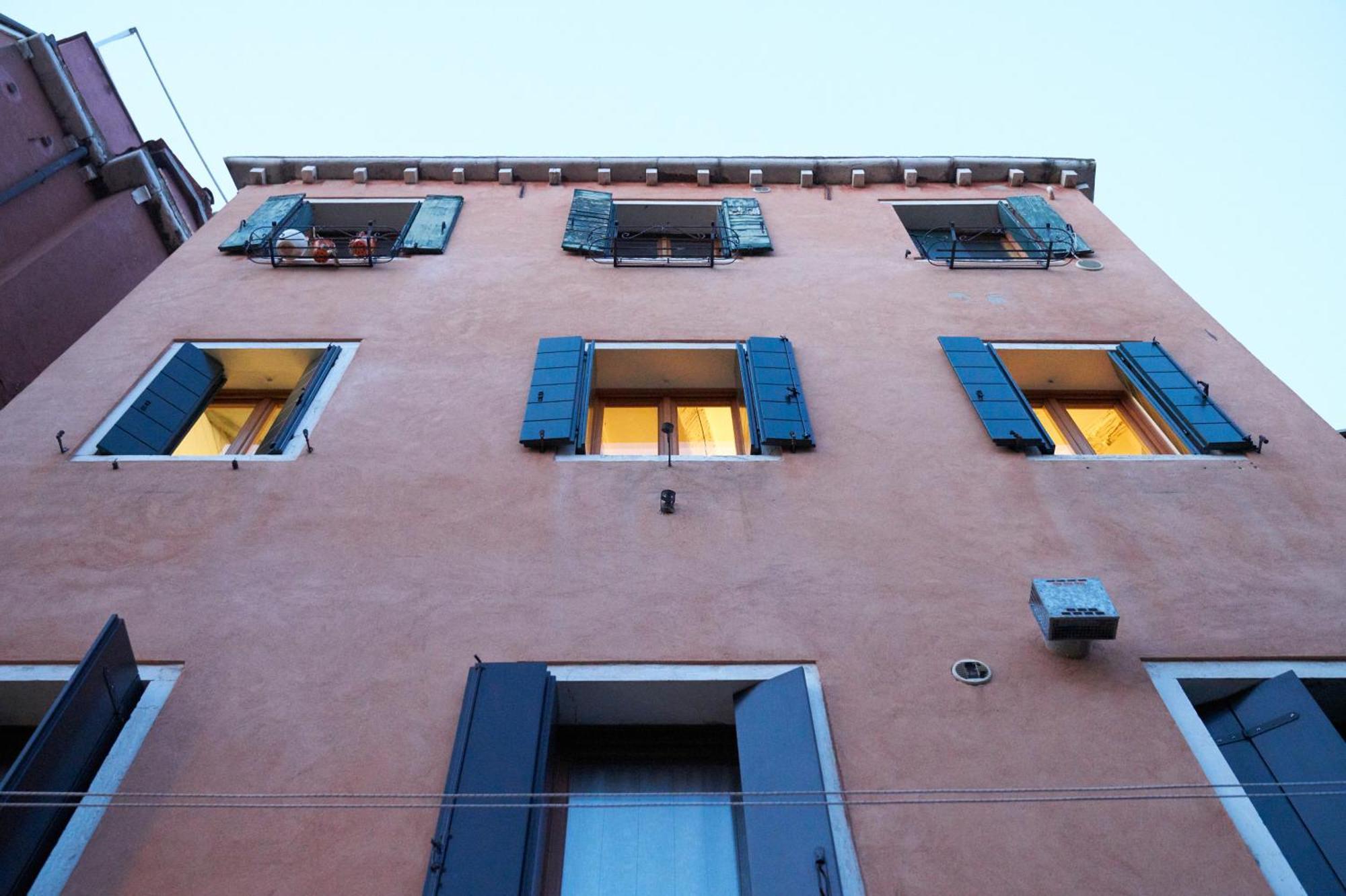 La Grancevola Is A Gorgeous With Balcony Apartment Venice