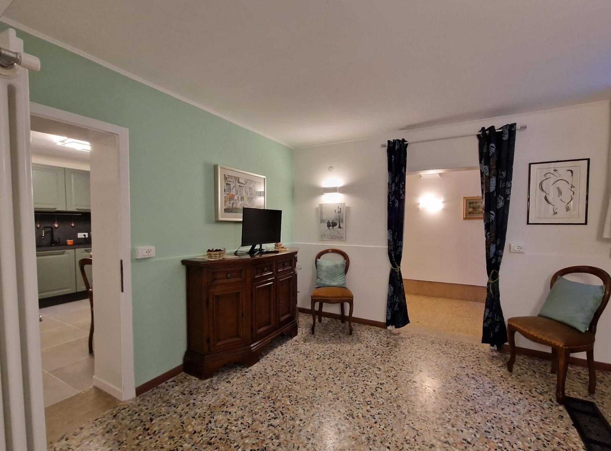 Appartement Veneziacentopercento La Forcola Apartment, Next To Rialto Bridge Venetië