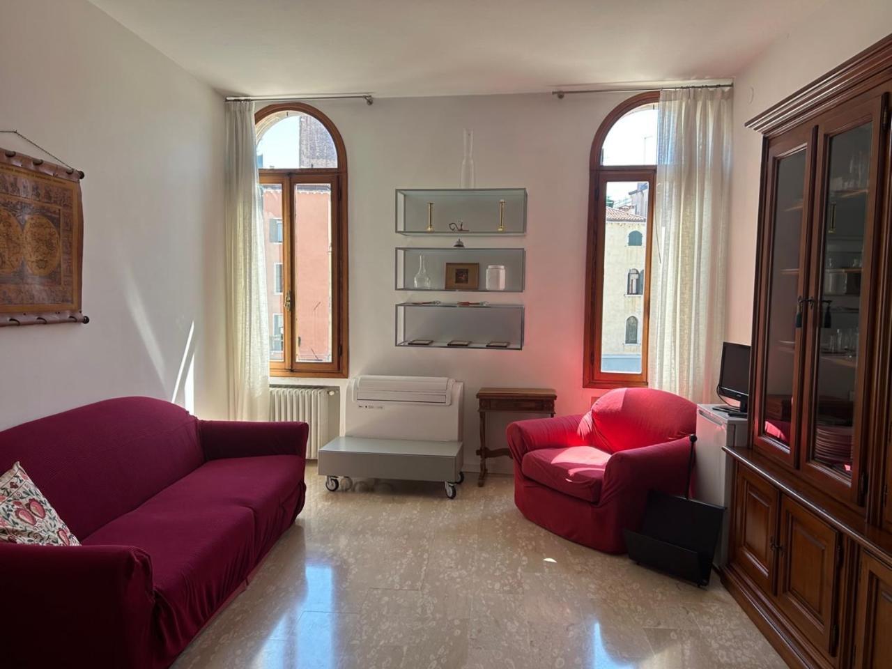 Homes & Holidays Apartment *