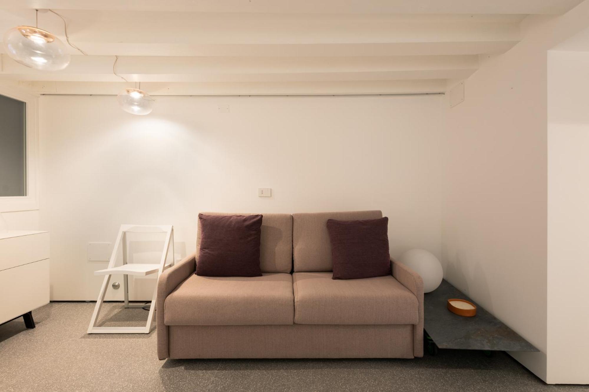 Peggy's Retreat Luxbotiquehome ~ Wifi + Patio * Venise