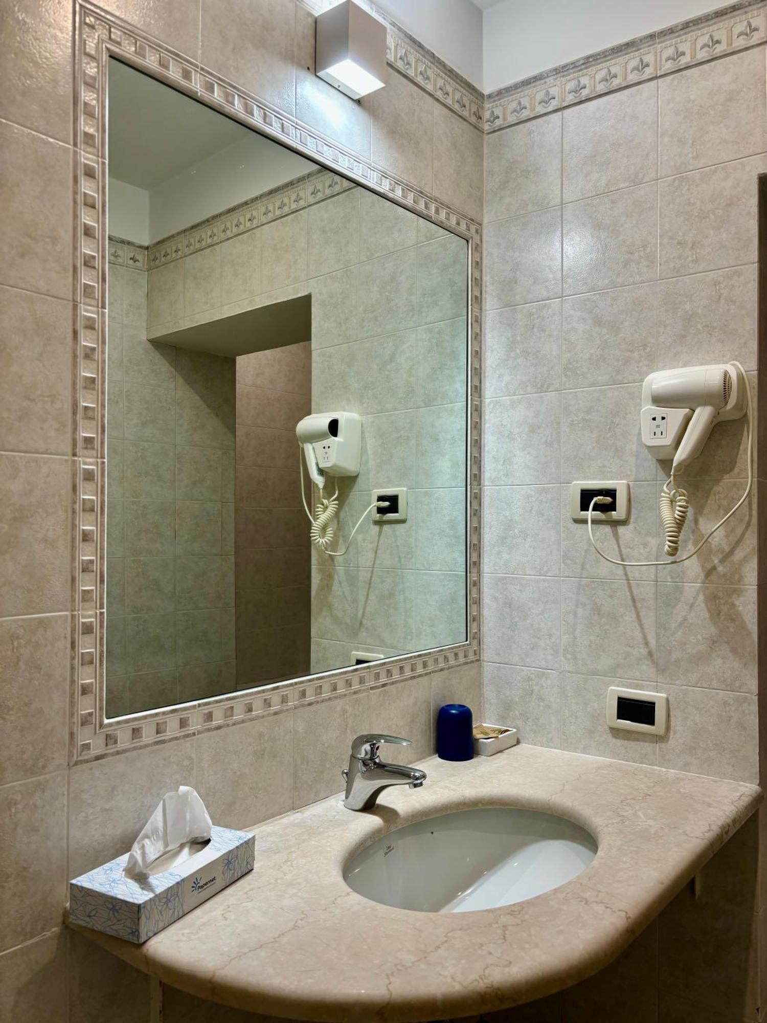 Del Ghetto 3*