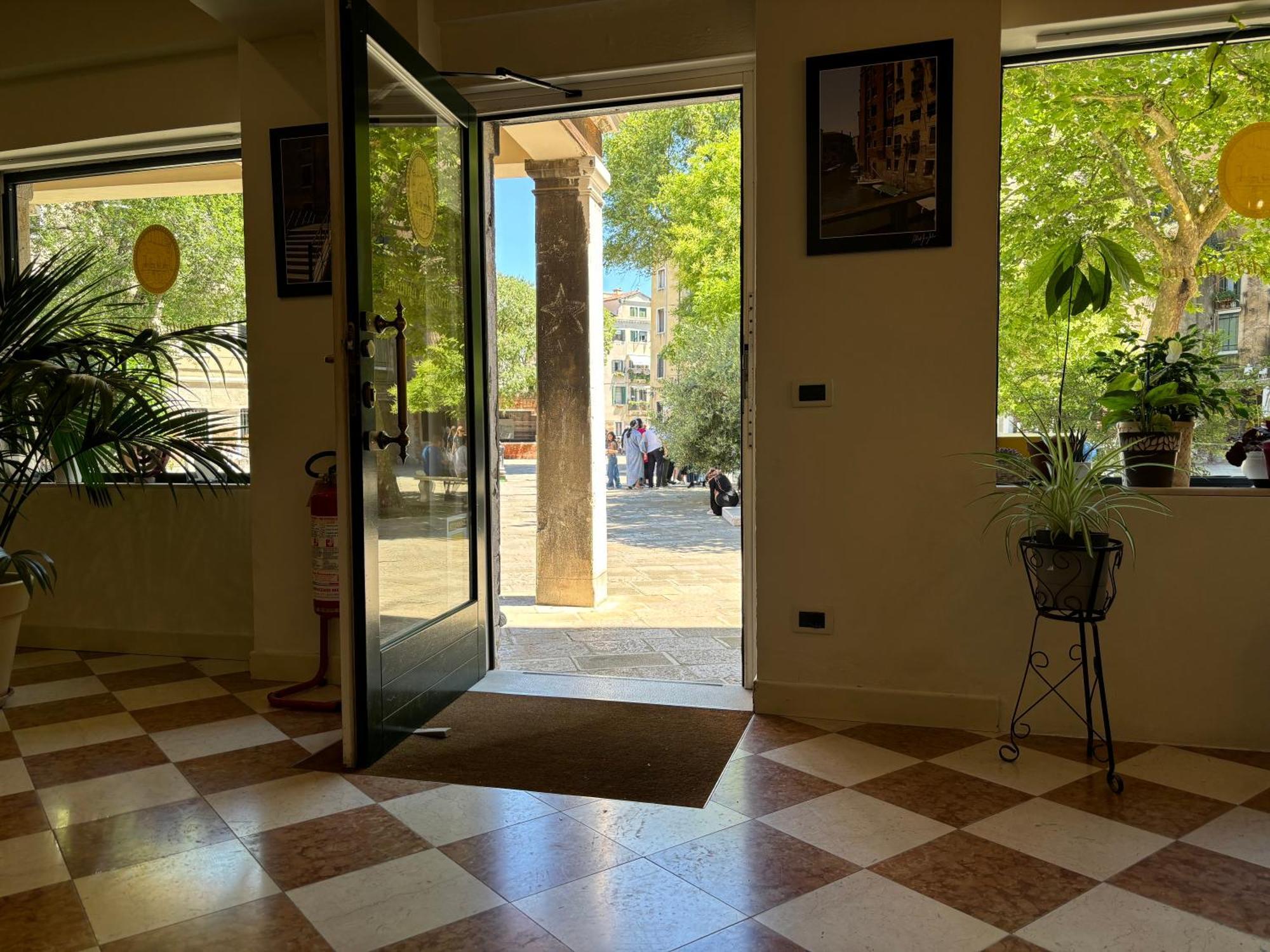 Del Ghetto 3*