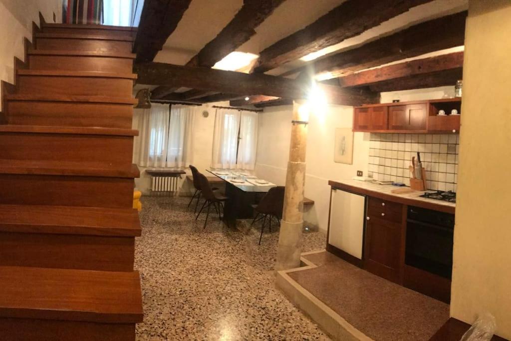 Appartamento Cosy Apt For 6 Pp Between San Marco And Rialto Bridge *