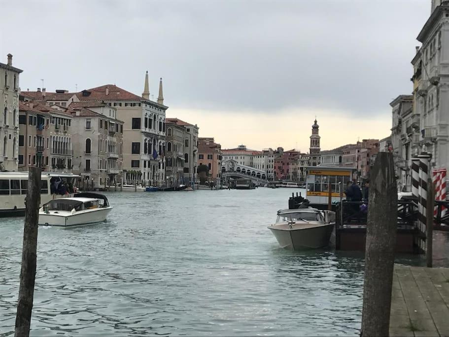 Cosy Apt For 6 Pp Between San Marco And Rialto Bridge *