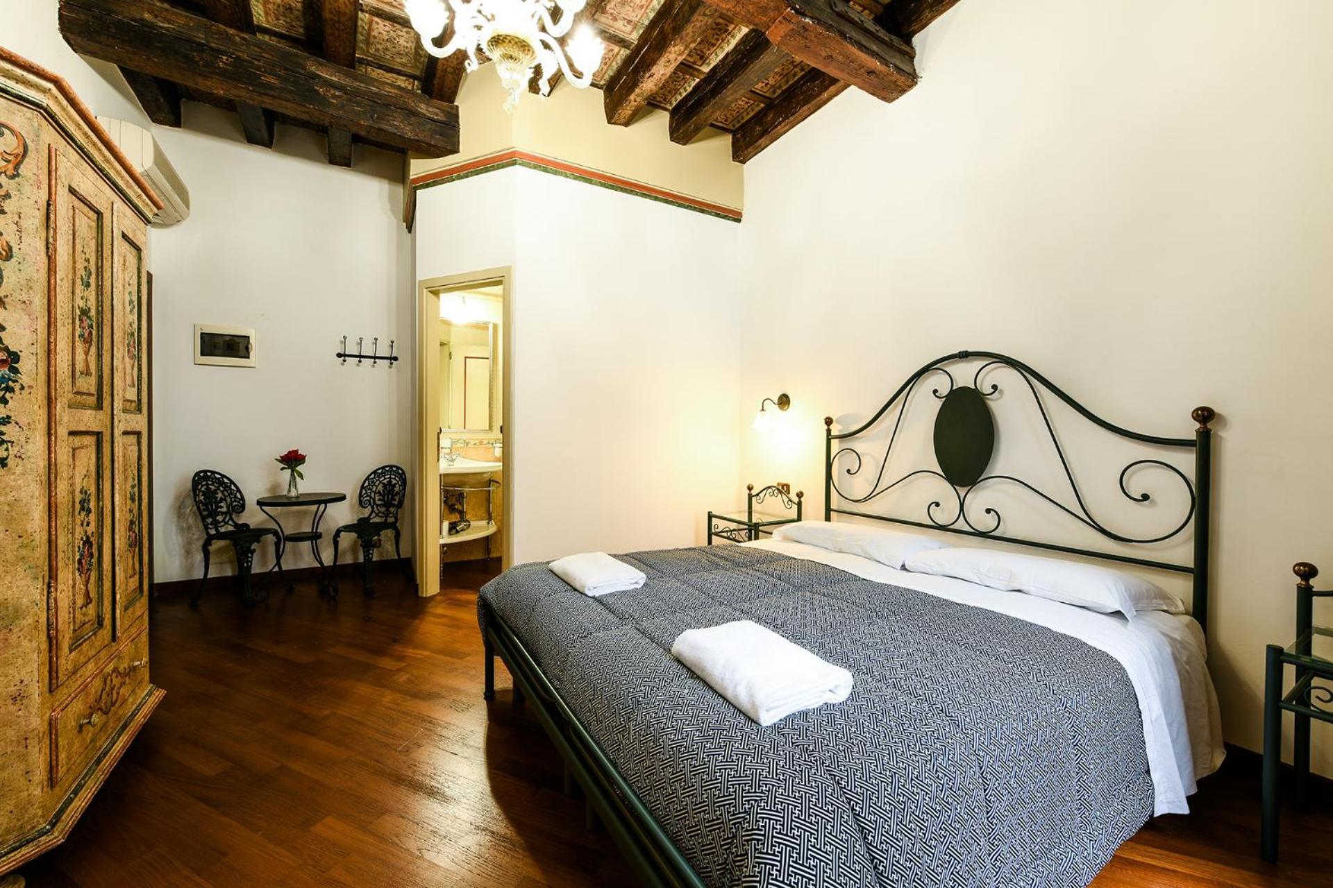 Rubino's Guest house *