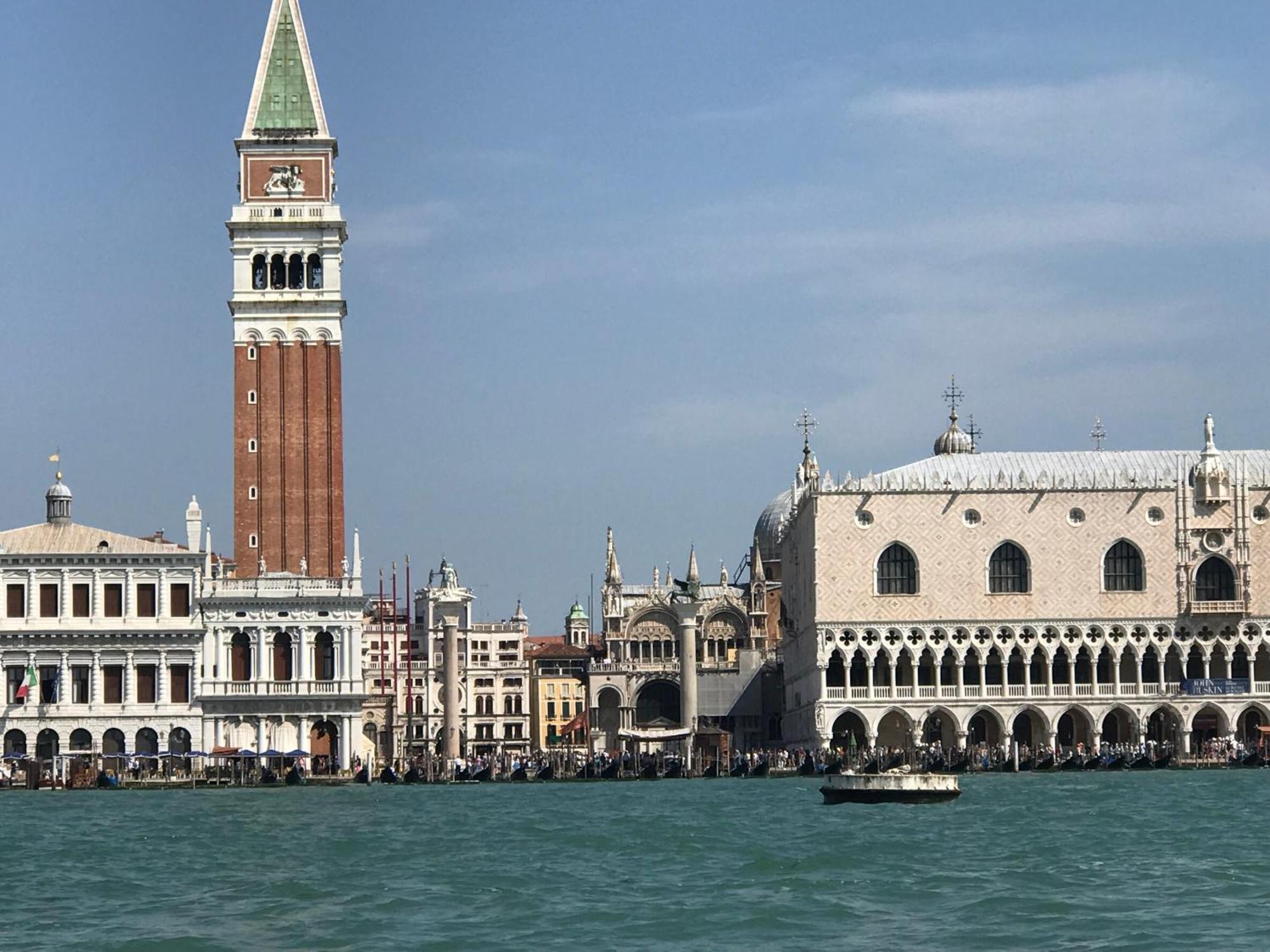 Maison D'Ax Venice Center Apartment *
