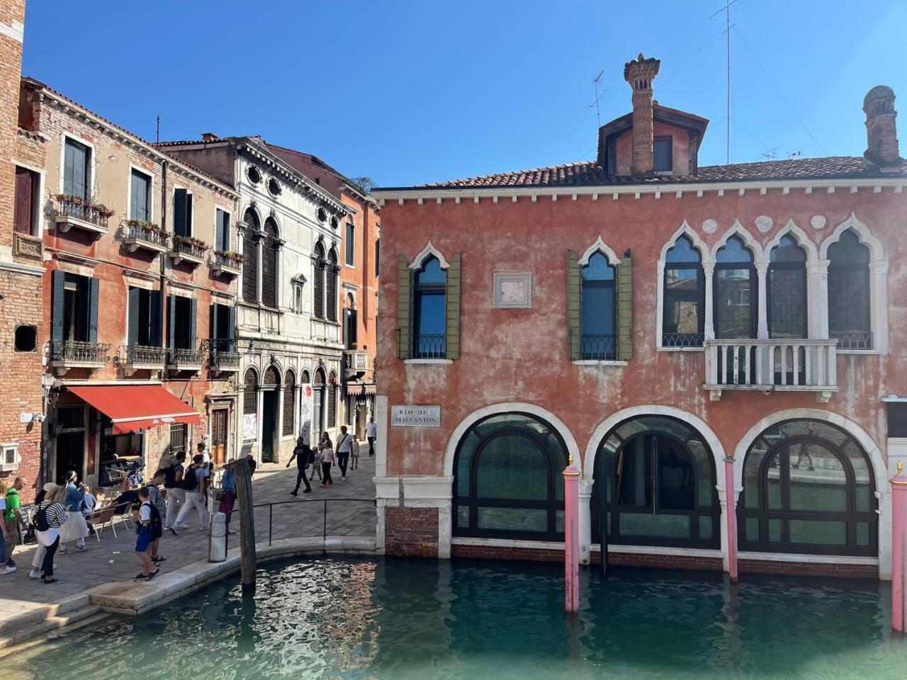 Ca'dei Nonni Canal View Appartement *